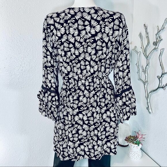 Blue Island Abstract Cardigan - Picture 7 of 12